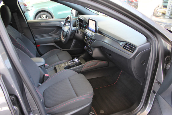 Ford Focus 1.0 EcoBoost ST Line | Trekhaak | Winterpack | Adaptieve cruise