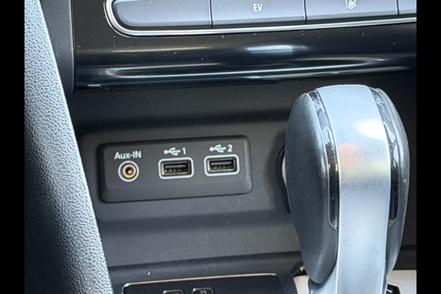 Renault Mégane Estate 1.6 E-Tech Plug-In Hybrid 160 Business Zen | Carplay/Android | PDC voor en achter | Climate | Cruise control | Lane assis