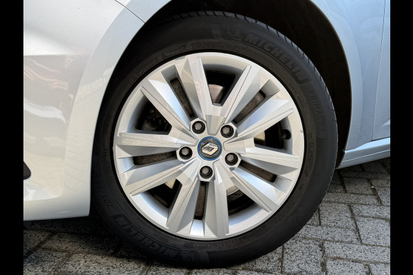 Renault Mégane Estate 1.6 E-Tech Plug-In Hybrid 160 Business Zen | Carplay/Android | PDC voor en achter | Climate | Cruise control | Lane assis