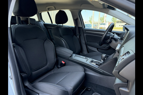 Renault Mégane Estate 1.6 E-Tech Plug-In Hybrid 160 Business Zen | Carplay/Android | PDC voor en achter | Climate | Cruise control | Lane assis