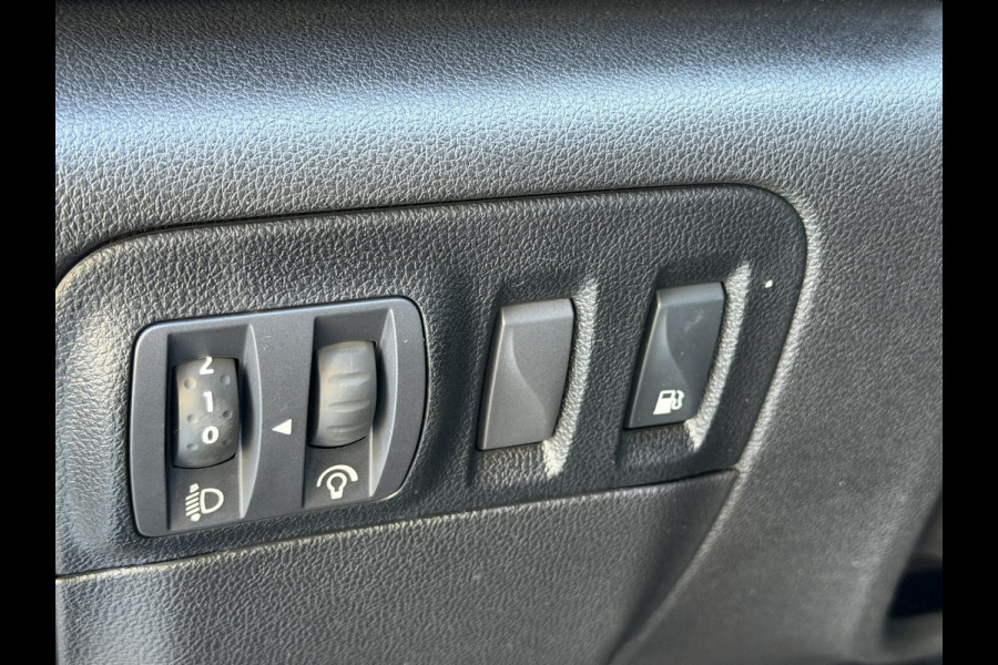 Renault Mégane Estate 1.6 E-Tech Plug-In Hybrid 160 Business Zen | Carplay/Android | PDC voor en achter | Climate | Cruise control | Lane assis