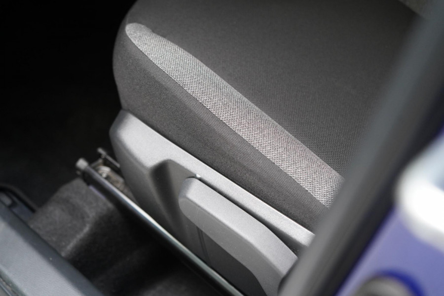 Toyota Aygo X 1.0 VVT-i MT Play | Carplay | Stoelverwarming | Achteruitrijcamera | Lm velgen