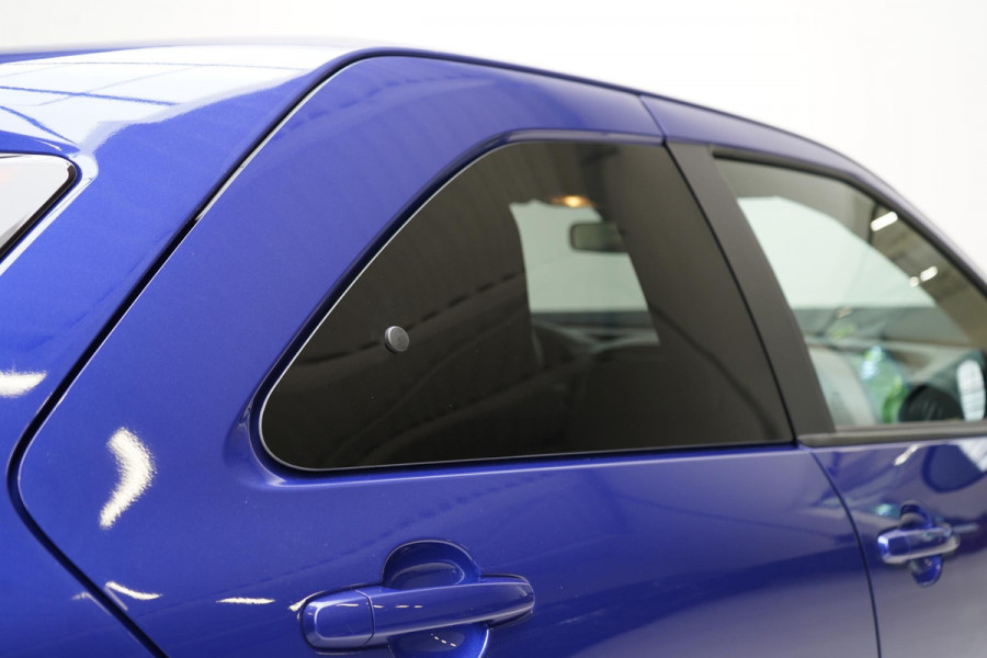 Toyota Aygo X 1.0 VVT-i MT Play | Carplay | Stoelverwarming | Achteruitrijcamera | Lm velgen