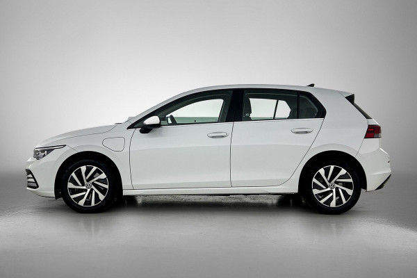 Volkswagen Golf 1.4 eHybrid Style (Goed ondH, Digitale Dash, StoelV, Stoel massage, SfeerV, Navi, Carplay, Parkeersensoren, ETc)