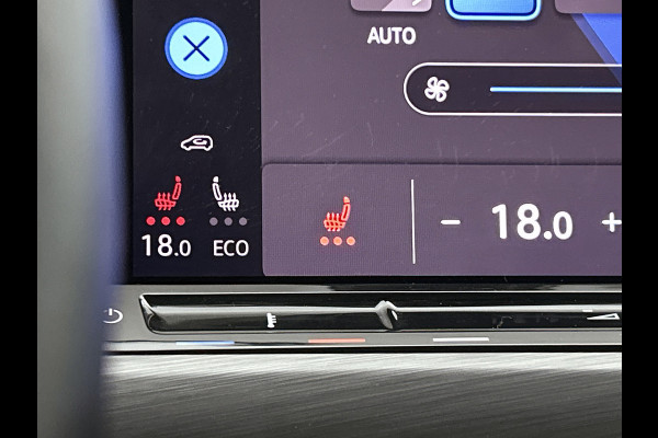 Volkswagen Golf 1.4 eHybrid Style (Goed ondH, Digitale Dash, StoelV, Stoel massage, SfeerV, Navi, Carplay, Parkeersensoren, ETc)