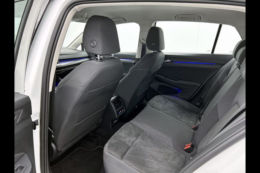 Volkswagen Golf 1.4 eHybrid Style (Goed ondH, Digitale Dash, StoelV, Stoel massage, SfeerV, Navi, Carplay, Parkeersensoren, ETc)