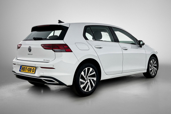 Volkswagen Golf 1.4 eHybrid Style (Goed ondH, Digitale Dash, StoelV, Stoel massage, SfeerV, Navi, Carplay, Parkeersensoren, ETc)