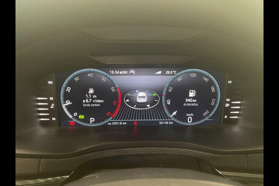 Škoda Karoq 1.5 TSI 150pk DSG Style Navigatie Apple Carplay/Android Auto Parkeersensoren Camera Adaptive Cruise Control Elektrische achterklep Wegklapbare trekhaak Stoel- en stuurverwarming Ledverlichting Virtual Cockpit Climate Control
