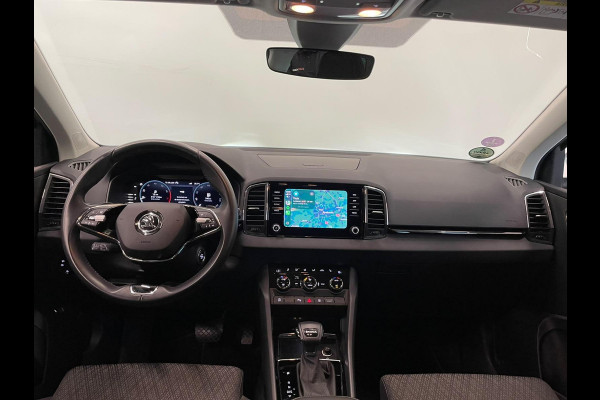 Škoda Karoq 1.5 TSI 150pk DSG Style Navigatie Apple Carplay/Android Auto Parkeersensoren Camera Adaptive Cruise Control Elektrische achterklep Wegklapbare trekhaak Stoel- en stuurverwarming Ledverlichting Virtual Cockpit Climate Control