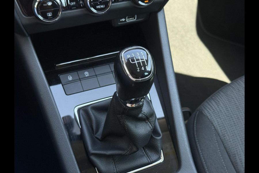 Škoda Octavia Combi 1.4 TSI Greentech Style Business 1e Eigenaar|Trekhaak|Cruise|Carplay|Stoelverw|PDC V+A|Navi|Clima|APK tot 03-2027