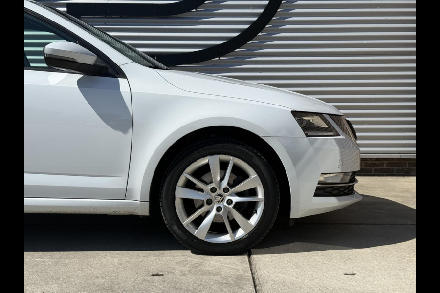 Škoda Octavia Combi 1.4 TSI Greentech Style Business 1e Eigenaar|Trekhaak|Cruise|Carplay|Stoelverw|PDC V+A|Navi|Clima|APK tot 03-2027