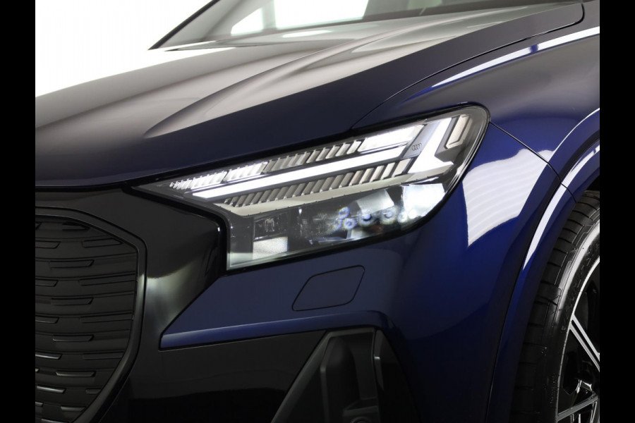 Audi Q4 e-tron 45 S edition Competition 82 kWh 286 pk | Panoramadak | Achteruitrijcamera | Apple Carplay |