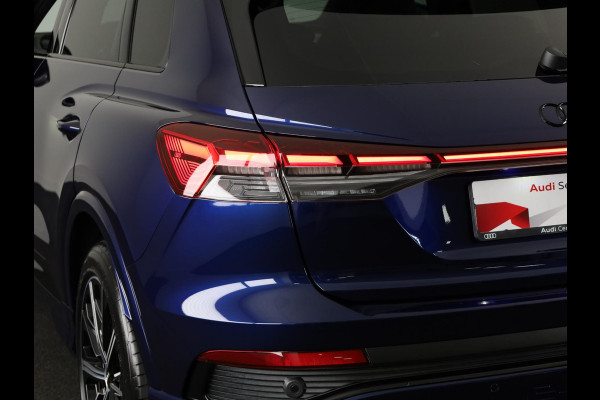 Audi Q4 e-tron 45 S edition Competition 82 kWh 286 pk | Panoramadak | Achteruitrijcamera | Apple Carplay |