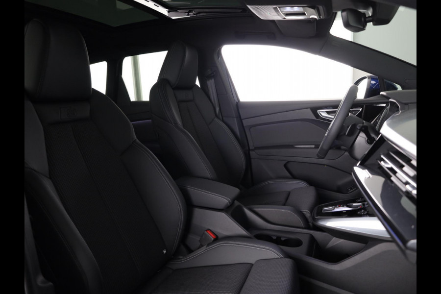 Audi Q4 e-tron 45 S edition Competition 82 kWh 286 pk | Panoramadak | Achteruitrijcamera | Apple Carplay |