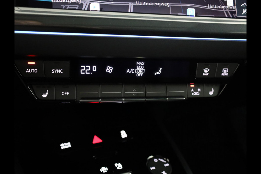 Audi Q4 e-tron 45 S edition Competition 82 kWh 286 pk | Panoramadak | Achteruitrijcamera | Apple Carplay |