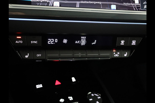 Audi Q4 e-tron 45 S edition Competition 82 kWh 286 pk | Panoramadak | Achteruitrijcamera | Apple Carplay |