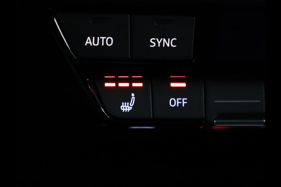 Audi Q4 e-tron 45 S edition Competition 82 kWh 286 pk | Panoramadak | Achteruitrijcamera | Apple Carplay |