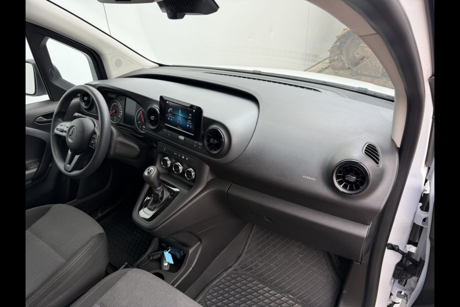 Mercedes-Benz eCitan 112 51kWh L2 284 WLTP 98% (SOH) Camera MBUX Trekhaak 75kW Snelladen Apple Carplay Cruise Control