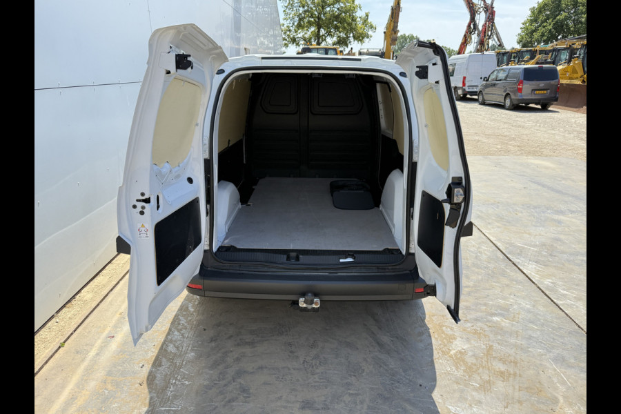 Mercedes-Benz eCitan 112 51kWh L2 284 WLTP 98% (SOH) Camera MBUX Trekhaak 75kW Snelladen Apple Carplay Cruise Control