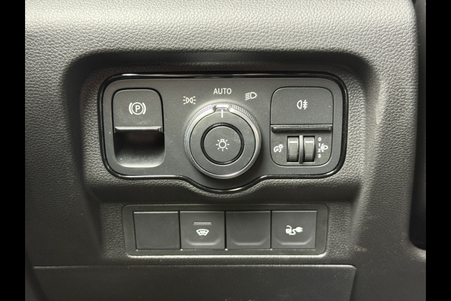 Mercedes-Benz eCitan 112 51kWh L2 284 WLTP 98% (SOH) Camera MBUX Trekhaak 75kW Snelladen Apple Carplay Cruise Control