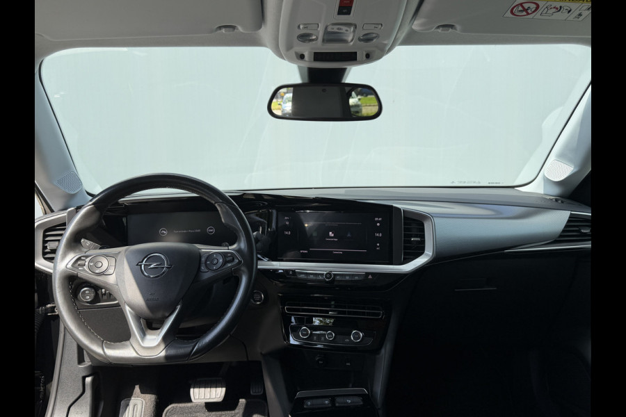 Opel Mokka BWJ 2021 | 1.2T 131PK Elegance AUTOMAAT | CLIMA | STOELVERW | DIGI DASH | CAMERA A | CARPLAY | NAVI | PDC 2X | CRUISE |