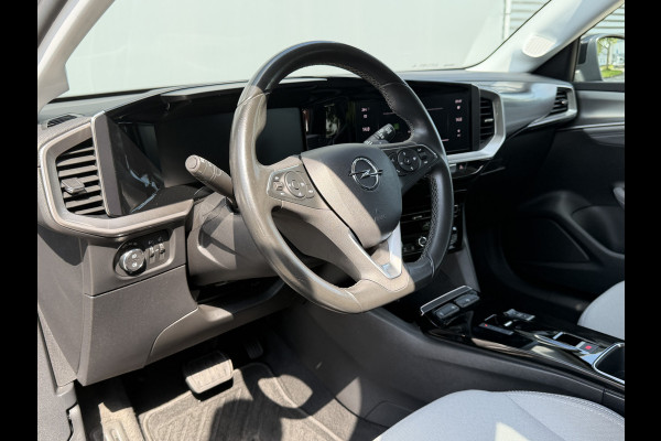 Opel Mokka BWJ 2021 | 1.2T 131PK Elegance AUTOMAAT | CLIMA | STOELVERW | DIGI DASH | CAMERA A | CARPLAY | NAVI | PDC 2X | CRUISE |