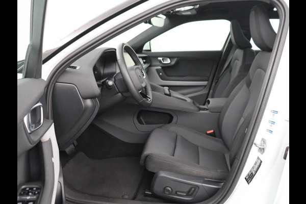 Polestar 2 Long Range Single Motor 78 kWh | SOH 92.0% | Trekhaak | Plus Pack | Panoramadak | | SOH 92.0% | Trekhaak | Plus Pack | Panoramadak | Harman/Kardon | Stuur/stoel verwarming | 20'' | Camera