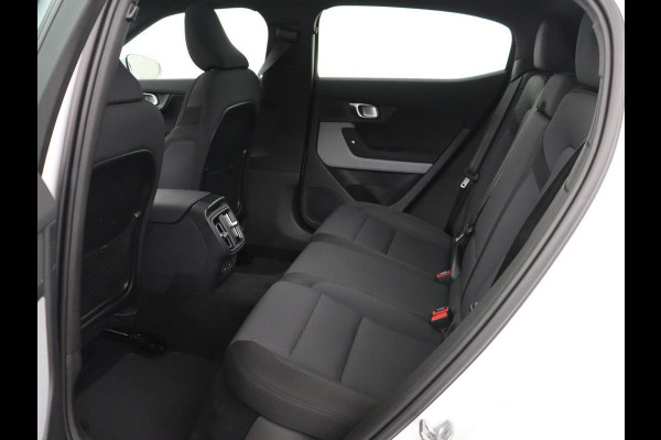 Polestar 2 Long Range Single Motor 78 kWh | SOH 92.0% | Trekhaak | Plus Pack | Panoramadak | | SOH 92.0% | Trekhaak | Plus Pack | Panoramadak | Harman/Kardon | Stuur/stoel verwarming | 20'' | Camera