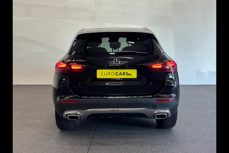 Mercedes-Benz GLA 250 e DCT-8 Aut. Business Solution PDC VA + Camera Navi Stoelverwarming Elektrische Klep LED Privacy Glass 11 kW laden