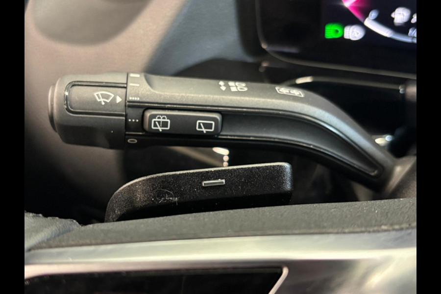Mercedes-Benz GLA 250 e DCT-8 Aut. Business Solution PDC VA + Camera Navi Stoelverwarming Elektrische Klep LED Privacy Glass 11 kW laden