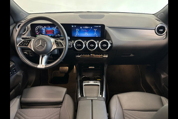 Mercedes-Benz GLA 250 e DCT-8 Aut. Business Solution PDC VA + Camera Navi Stoelverwarming Elektrische Klep LED Privacy Glass 11 kW laden