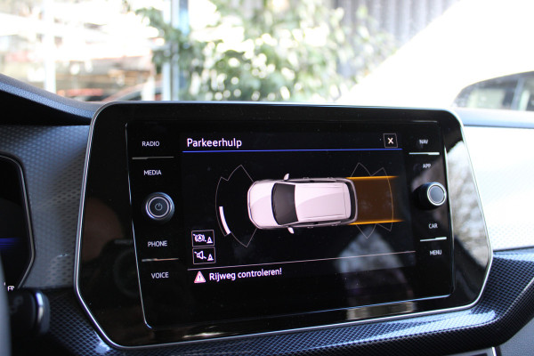 Volkswagen T-Cross TSI 115PK LIFE EDITION CARPLAY/PDC/IQ-DRIVEQ fabrieksgarantie