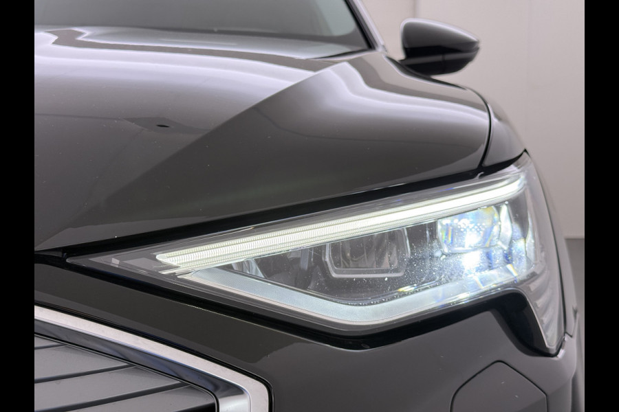 Audi e-tron 55 408PK Quattro Advanced Edition Plus 95kWh SOH 92% Panoramadak Adap.Cruise Camera Leder+Verwarmd Navi Apple Carplay Android Au Elek.Achterklep Privacy Glas Lmv 20" Led Pdc Elek.Stoelen+Memory DAB Origineel Nederlandse Auto