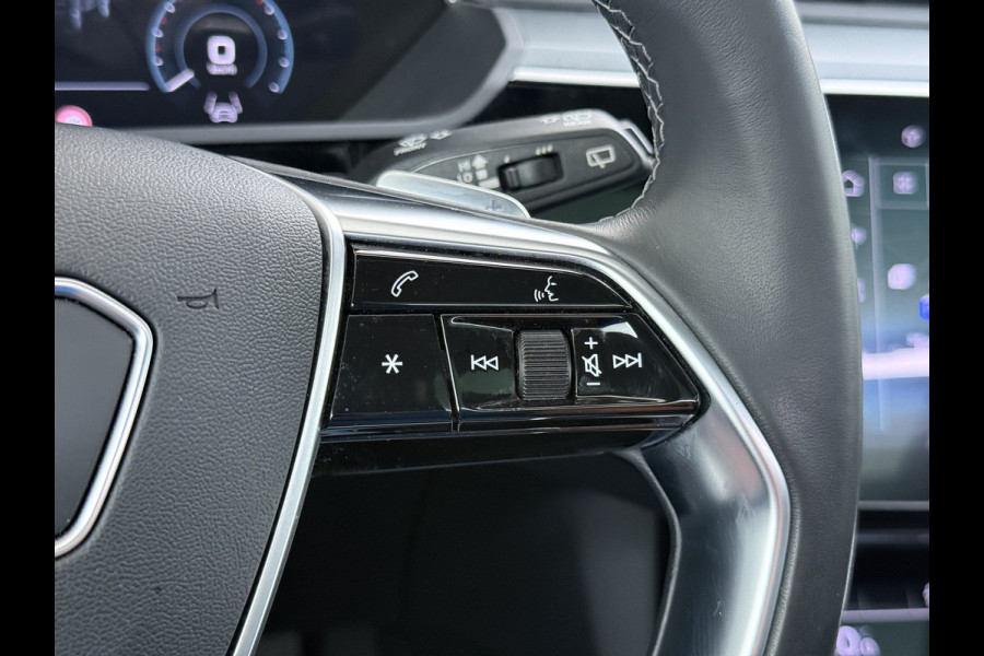 Audi e-tron 55 408PK Quattro Advanced Edition Plus 95kWh SOH 92% Panoramadak Adap.Cruise Camera Leder+Verwarmd Navi Apple Carplay Android Au Elek.Achterklep Privacy Glas Lmv 20" Led Pdc Elek.Stoelen+Memory DAB Origineel Nederlandse Auto