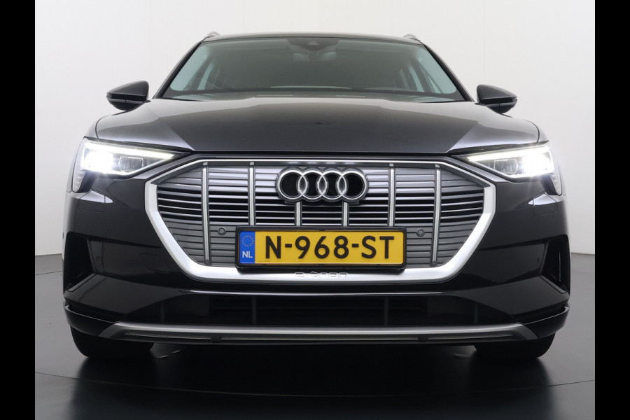 Audi e-tron 55 408PK Quattro Advanced Edition Plus 95kWh SOH 92% Panoramadak Adap.Cruise Camera Leder+Verwarmd Navi Apple Carplay Android Au Elek.Achterklep Privacy Glas Lmv 20" Led Pdc Elek.Stoelen+Memory DAB Origineel Nederlandse Auto
