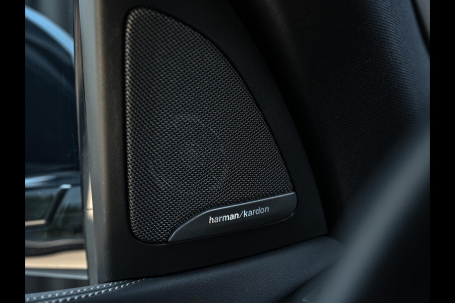 BMW X5 xDrive50e | M-Sport Pro | Panoramadak | 360 Camera | Active Cruise | Harman/Kardon | Iconic Glow | Ambiance Interieur | Stoel Ventilatie | Memory Seats | Luchtvering |