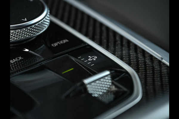 BMW X5 xDrive50e | M-Sport Pro | Panoramadak | 360 Camera | Active Cruise | Harman/Kardon | Iconic Glow | Ambiance Interieur | Stoel Ventilatie | Memory Seats | Luchtvering |