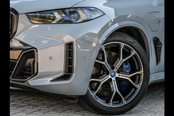BMW X5 xDrive50e | M-Sport Pro | Panoramadak | 360 Camera | Active Cruise | Harman/Kardon | Iconic Glow | Ambiance Interieur | Stoel Ventilatie | Memory Seats | Luchtvering |
