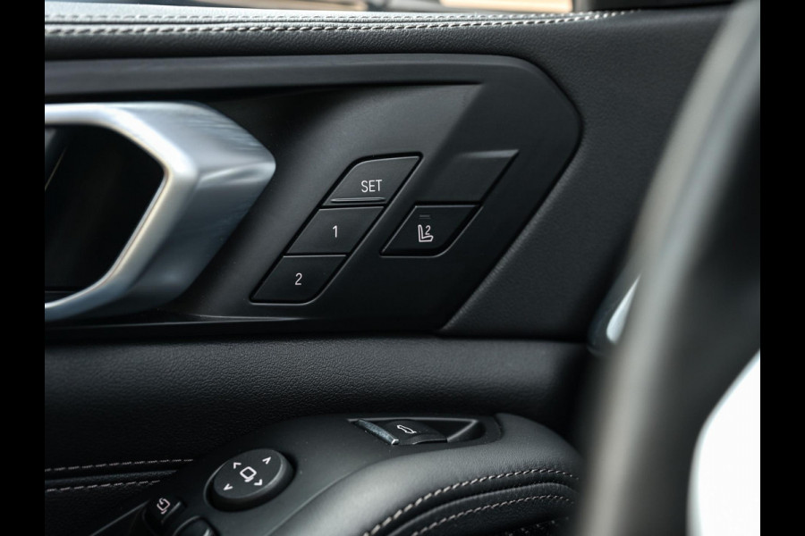 BMW X5 xDrive50e | M-Sport Pro | Panoramadak | 360 Camera | Active Cruise | Harman/Kardon | Iconic Glow | Ambiance Interieur | Stoel Ventilatie | Memory Seats | Luchtvering |