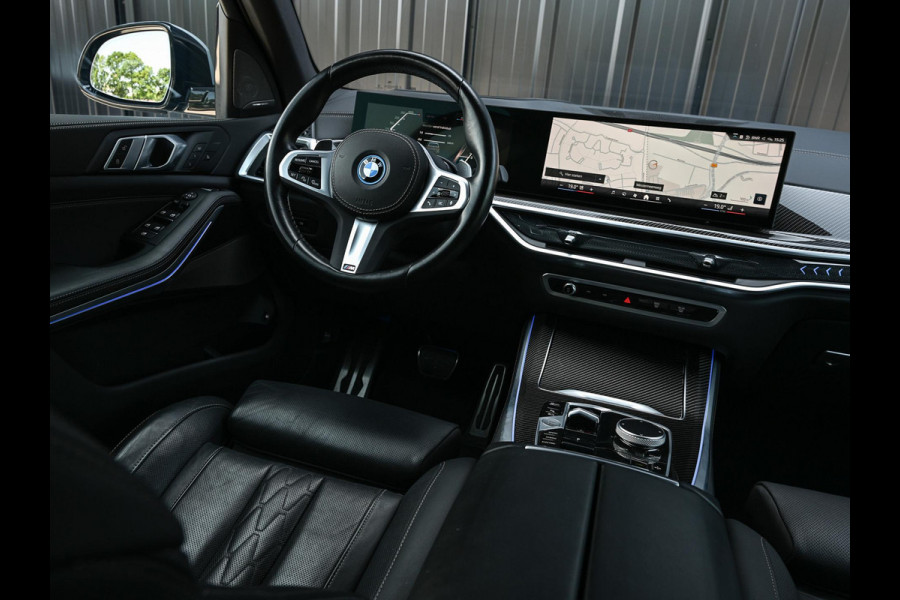BMW X5 xDrive50e | M-Sport Pro | Panoramadak | 360 Camera | Active Cruise | Harman/Kardon | Iconic Glow | Ambiance Interieur | Stoel Ventilatie | Memory Seats | Luchtvering |