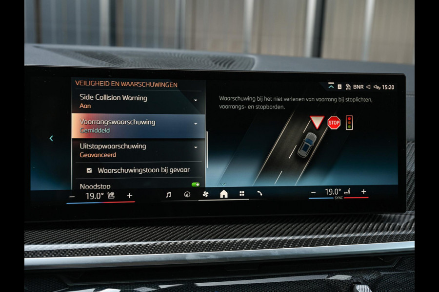 BMW X5 xDrive50e | M-Sport Pro | Panoramadak | 360 Camera | Active Cruise | Harman/Kardon | Iconic Glow | Ambiance Interieur | Stoel Ventilatie | Memory Seats | Luchtvering |