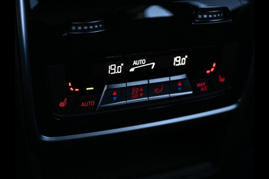 BMW X5 xDrive50e | M-Sport Pro | Panoramadak | 360 Camera | Active Cruise | Harman/Kardon | Iconic Glow | Ambiance Interieur | Stoel Ventilatie | Memory Seats | Luchtvering |
