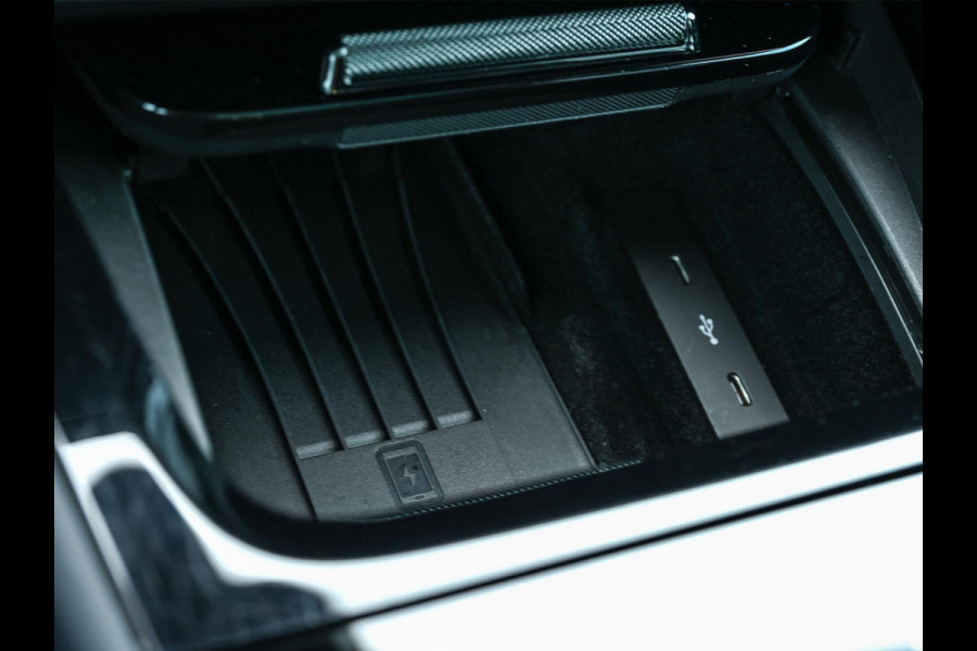 Porsche Cayenne 3.0 E-Hybrid | Panoramadak | Achterasbesturing | 18 Wegs Memory Seats | 360 Camera | Soft Close | Ambiente Verlichting | Stuurverwarming |