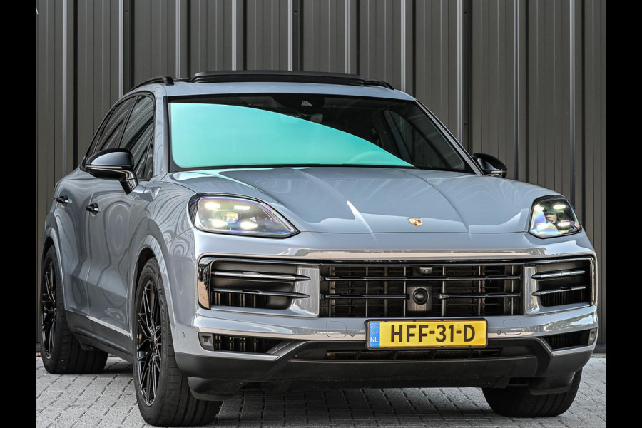 Porsche Cayenne 3.0 E-Hybrid | Panoramadak | Achterasbesturing | 18 Wegs Memory Seats | 360 Camera | Soft Close | Ambiente Verlichting | Stuurverwarming |