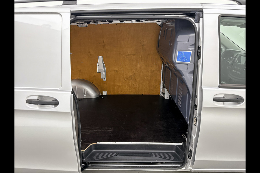 Mercedes-Benz eVito Lang 66 kWh Led 266km actieradius Navigatie Climate control Betimmering