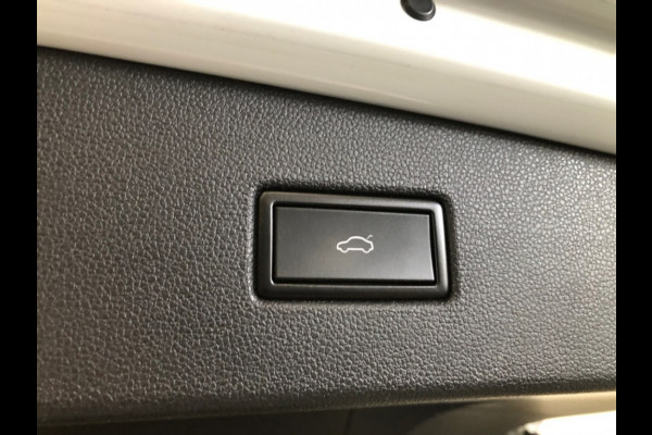 Volkswagen Tiguan 1.5 TSI ACT Highline Business R - Pano/Schuifdak- Leder - Navi - Afn.Trekhaak - Virt.Cockpit