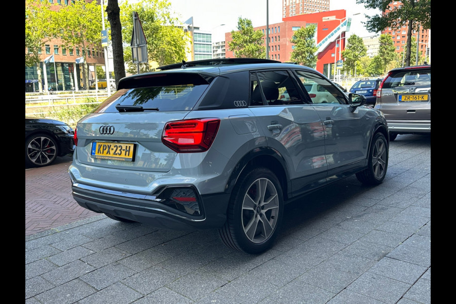 Audi Q2 35 TFSI S-Line Leer Navi Camera Carplay Pano