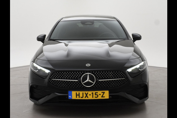 Mercedes-Benz A-Klasse 180 STAR EDITION AMG LINE LIMITED + PANORAMA | SFEERVERLICHTING | 19 INCH LMV | CAMERA