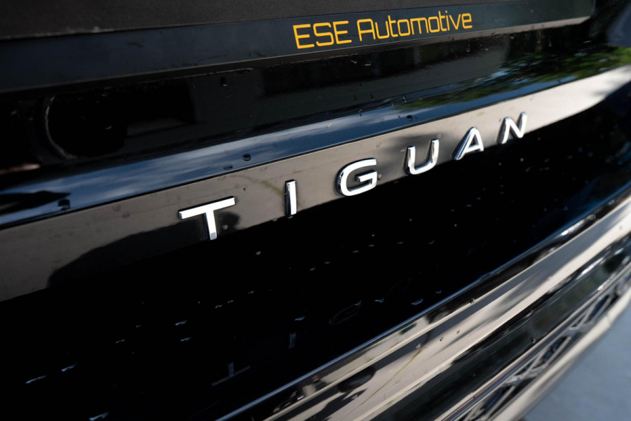 Volkswagen Tiguan 1.5 eTSI R-Line Business | 360 | Trekhaak | Pano | H&K | IQ Light