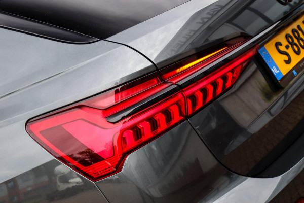 Audi A6 Avant 45 2.0TFSI Quattro S line Edition 245pk Automaat! 1e|Panoramadak|Virtual Cockpit|Leder|HD Matrix LED|Black|Trekhaak